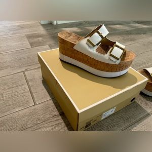 Chic platform sandals, platform and comfortable heel lovely style size 8.5